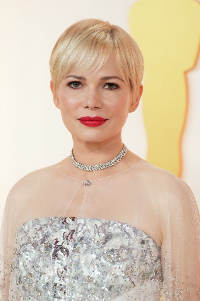 Inviting instagram short hairstyles for thin hair women