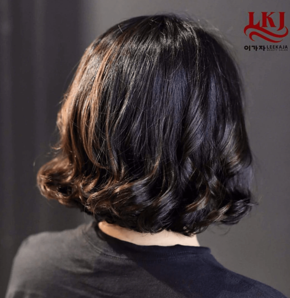 Sophisticated short hairstyles for girls kids