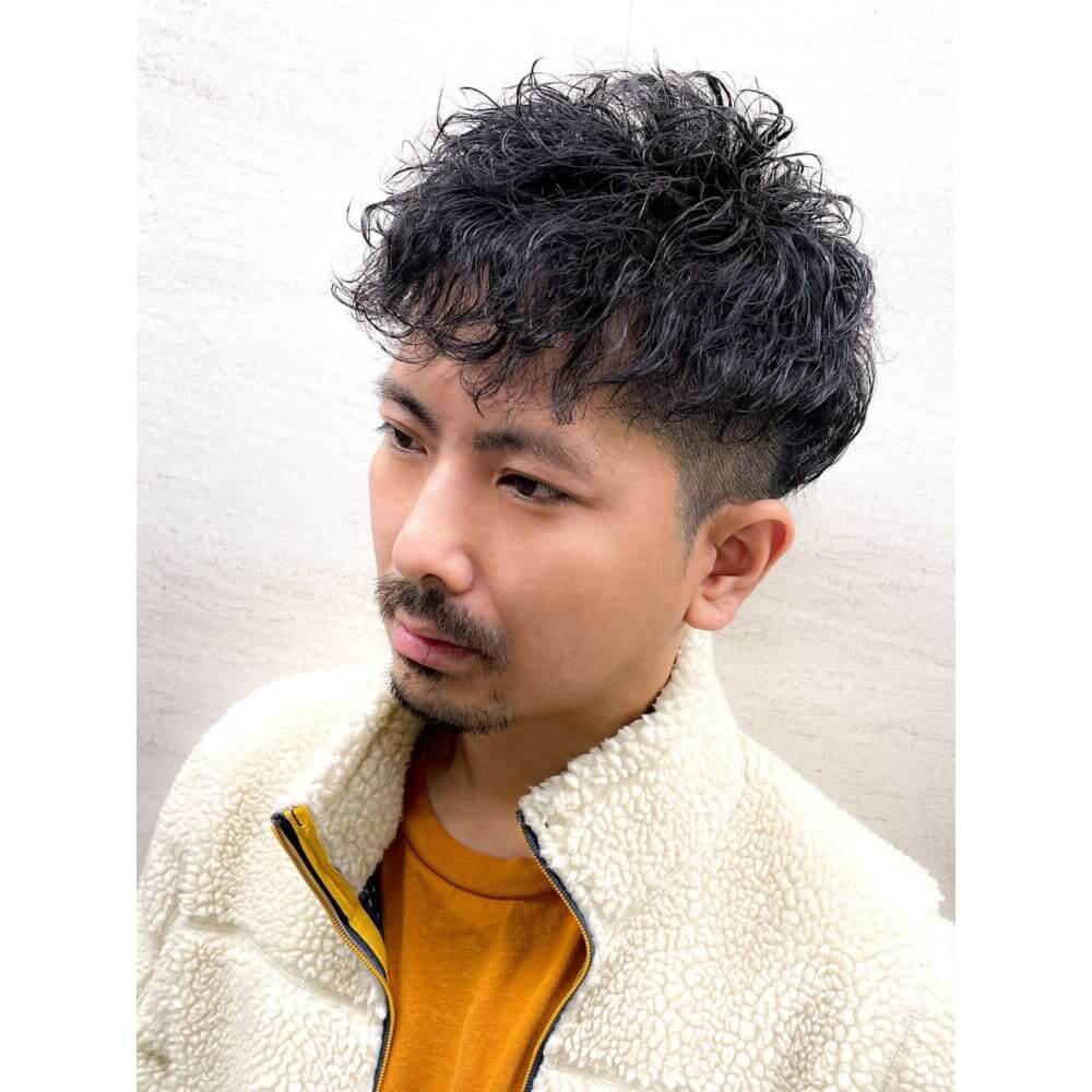 Dramatic short hairstyles for round face for party