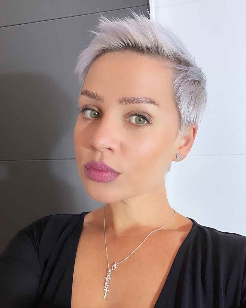 Striking short hairstyles for thick hair styles