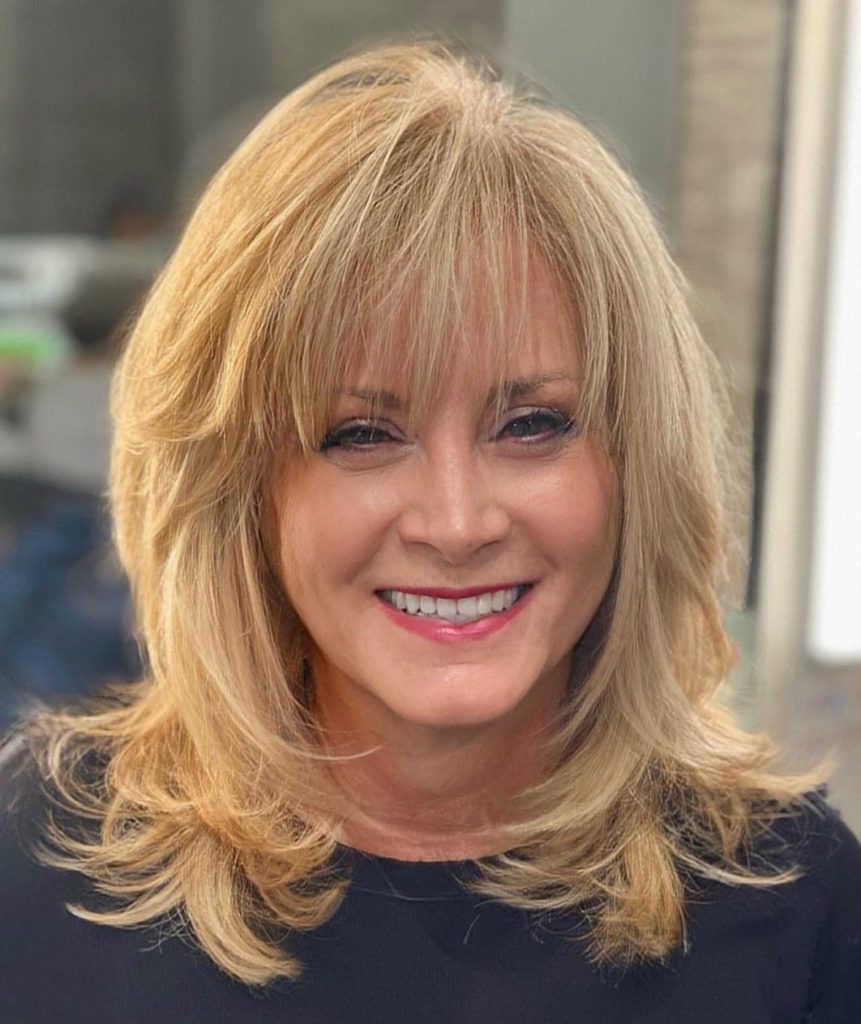 Chic best women hairstyles over 50