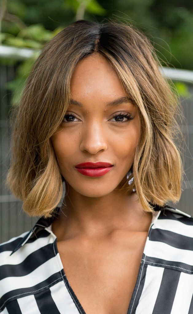Buzzing short hairstyles for girls with straight hair