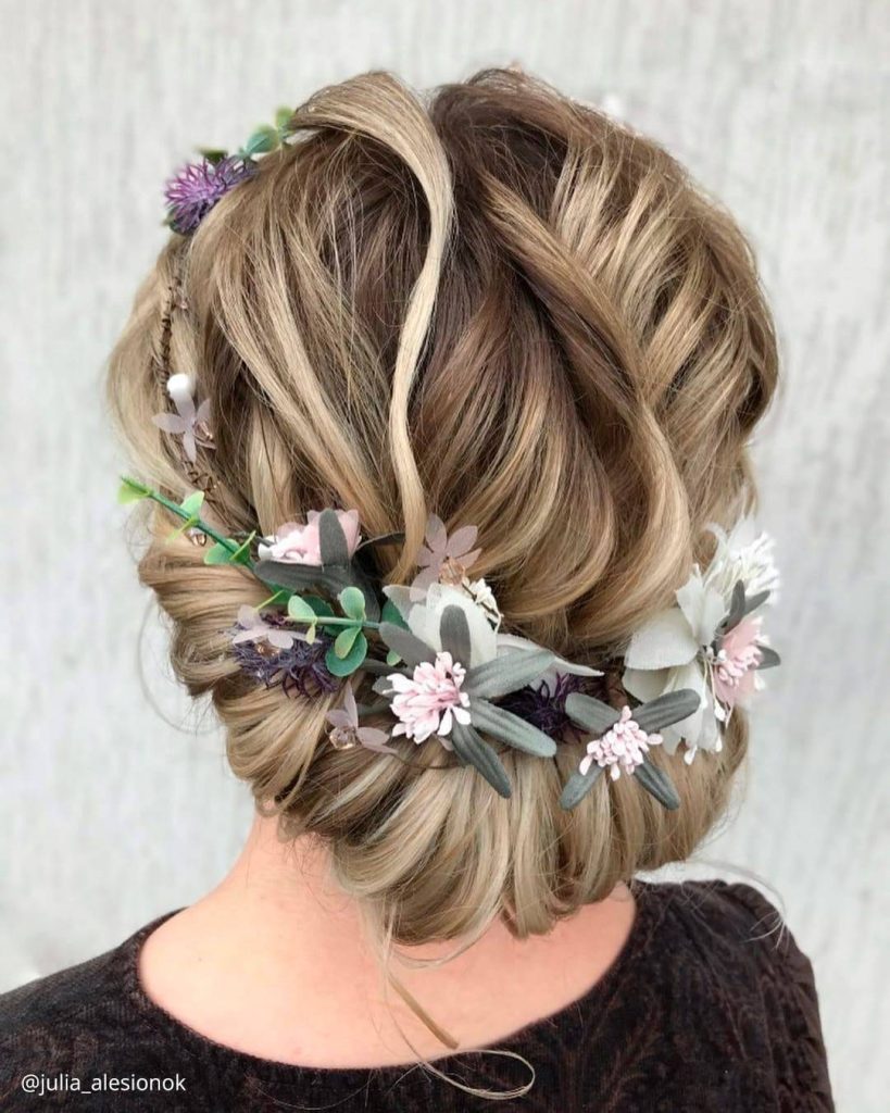 Serene short hairstyles for wedding guest for round face