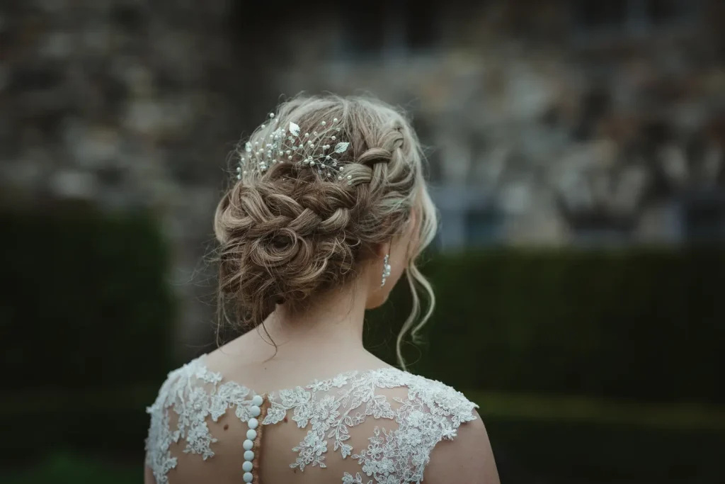 Neat women hairstyles for wedding for work