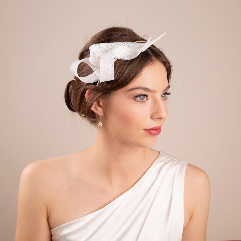 Layered simple short hairstyles for wedding guest