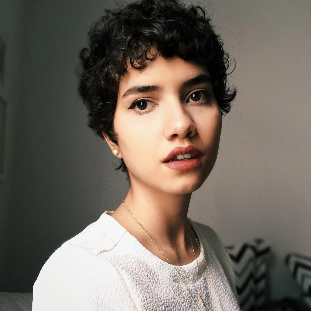 Affordable short hairstyles for women for wavy hair 2026