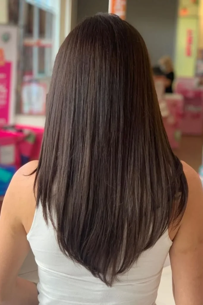 Cozy natural women haircut for straight hair