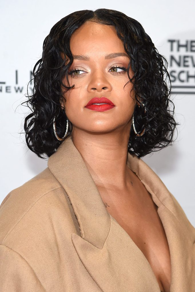Refreshing trending short hairstyles for curly hair