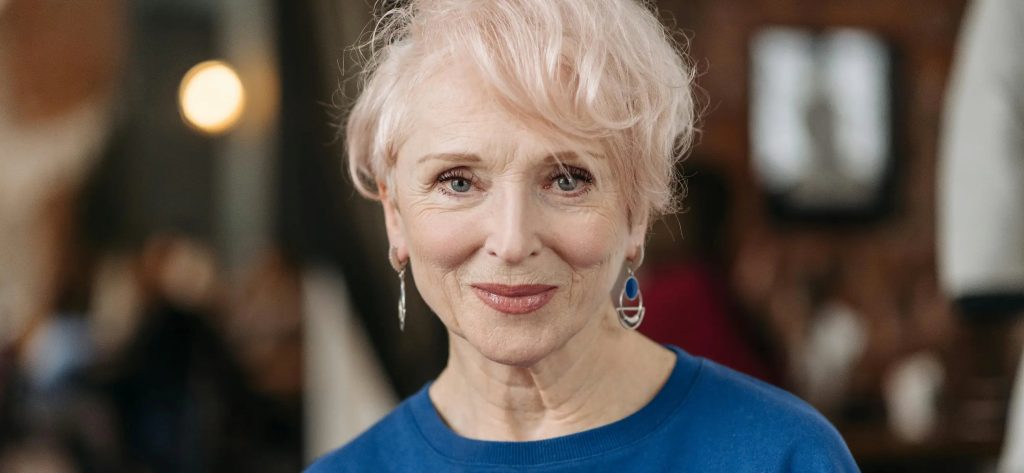 Trending easy short hairstyles over 60 women
