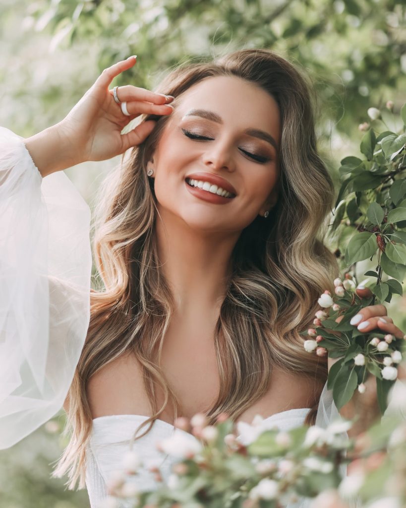 Modern quick women hairstyles for wedding