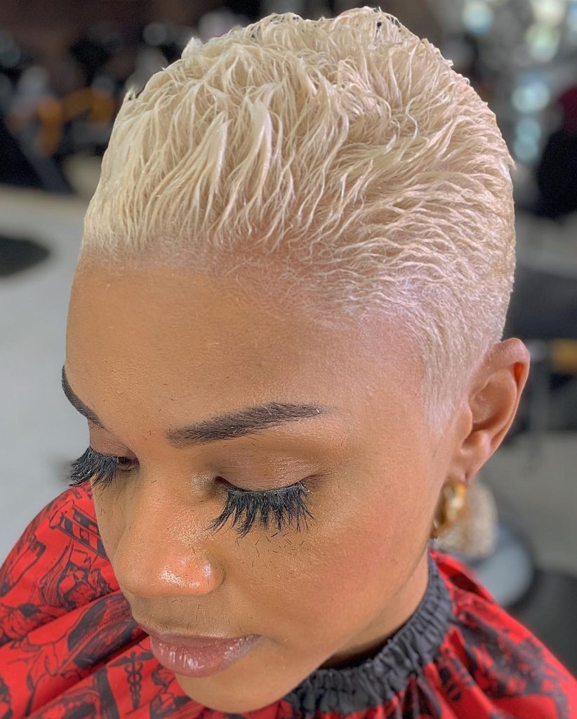 Spectacular short hairstyles for black women inspiration