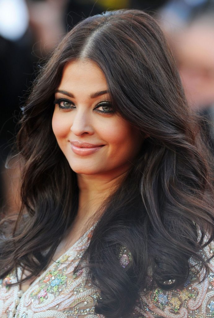 Calming casual black hairstyles for round faces
