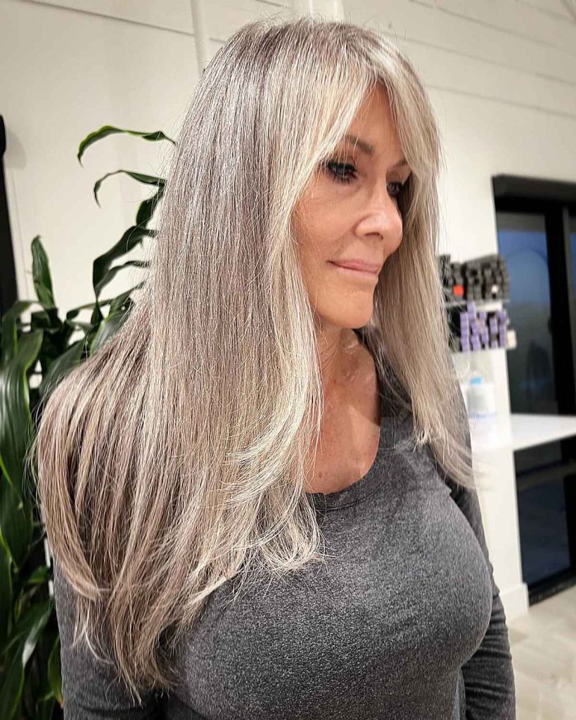 Fabulous long hairstyles over 60 women for work