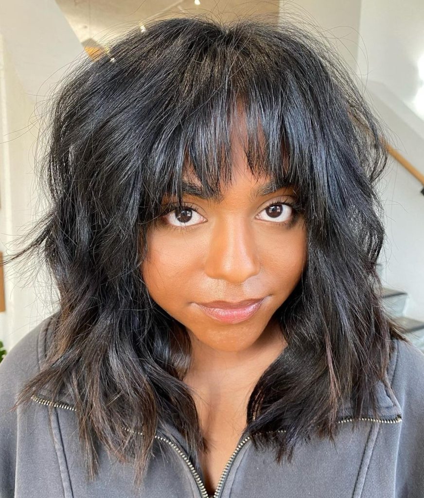 Excellent women hairstyles for round face with bangs