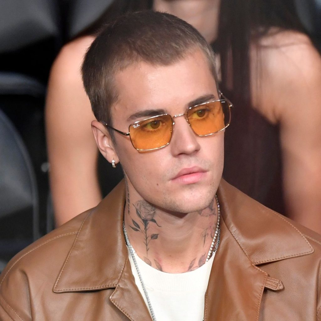 Harmonious short hairstyles for oval faces male for black women