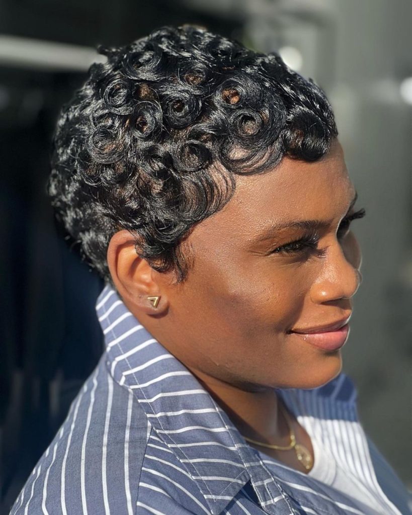Striking natural cute hairstyles for curly hair black girl