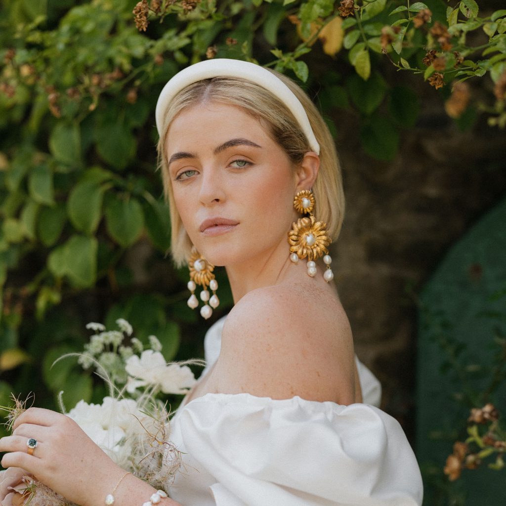 Sleek women short hairstyles for wedding for beginners
