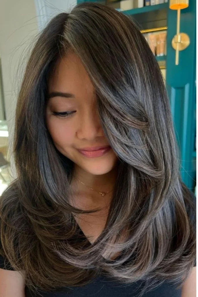 Remarkable trending long hairstyles for straight hair