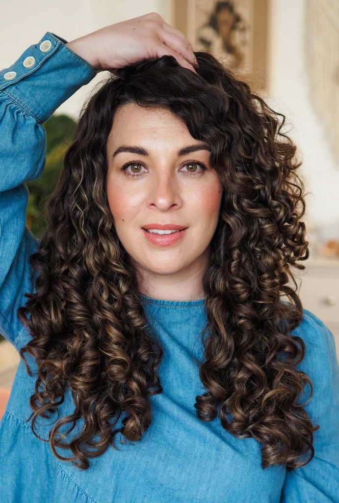 High-end low maintenance long hairstyles for curly hair