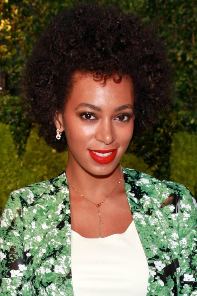 Bold bob haircut for short hairstyles for curly hair
