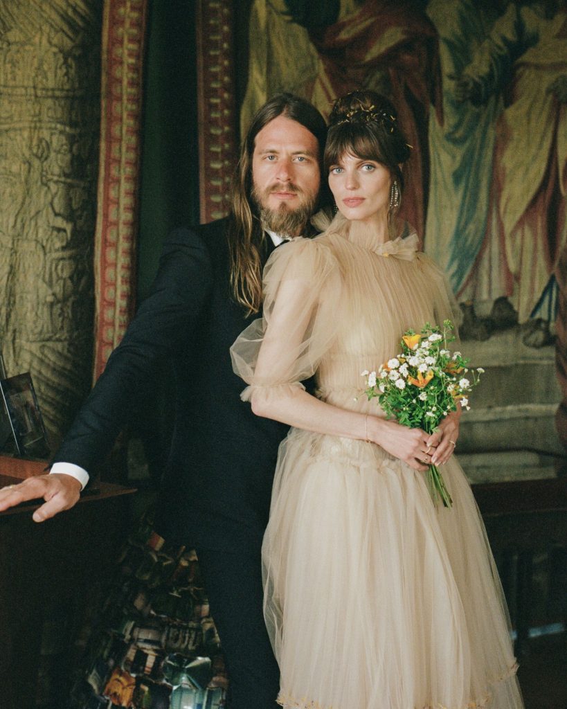 Modern long hairstyles for wedding with layers