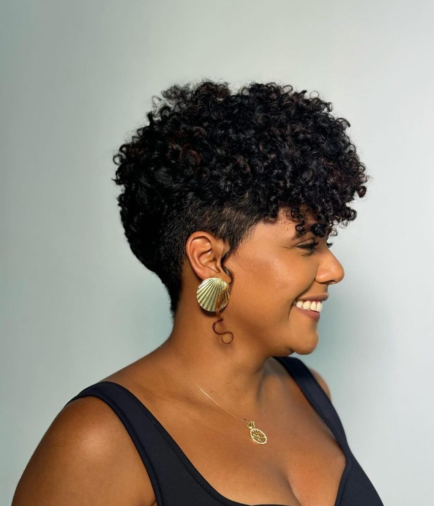 Cozy short hairstyles for curly hair women